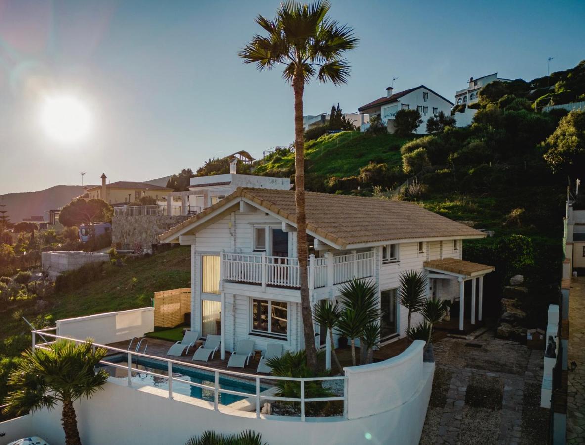 Increible Villa De Madera Con Vistas Al Mar Algeciras Bagian luar foto